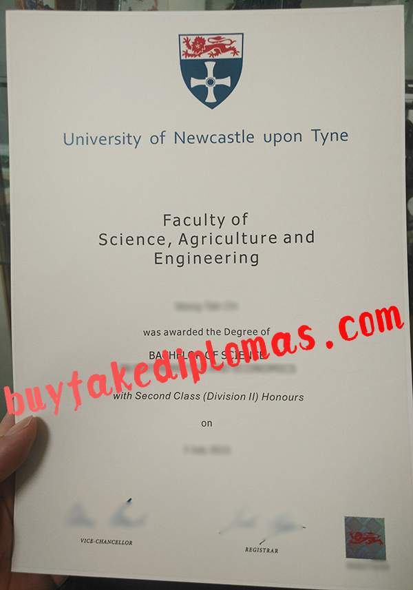 Univevrsity-of-Newcastle-upon-Tyne-Diploma-d.png